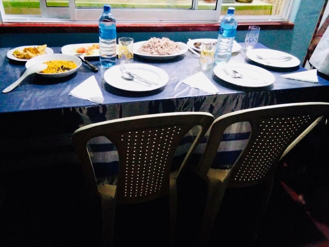 Hikkaduwa Backyard Beach Homestay Galle Extérieur photo